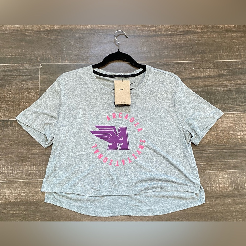 Nike Dri-FIT One Women's Medium "Arcadia Invitational" Short-Sleeve Cropped Top
